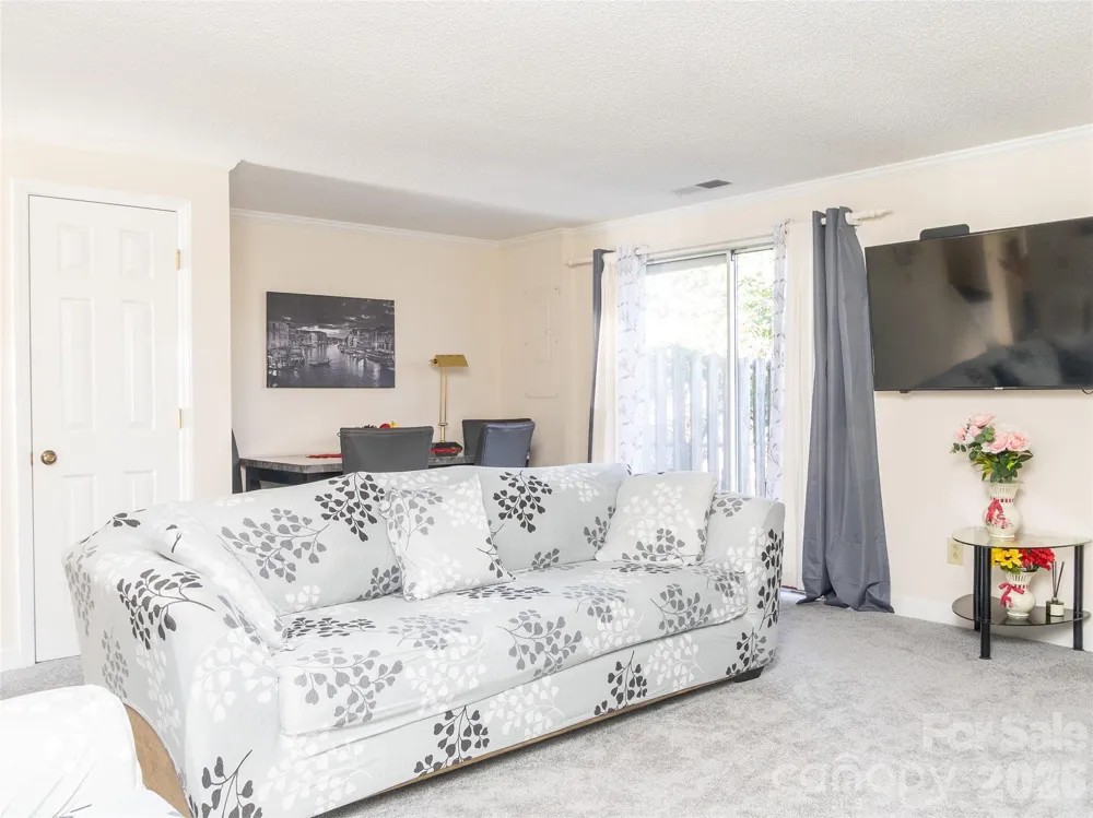 9718 Old Gate Drive Matthews, NC 28105