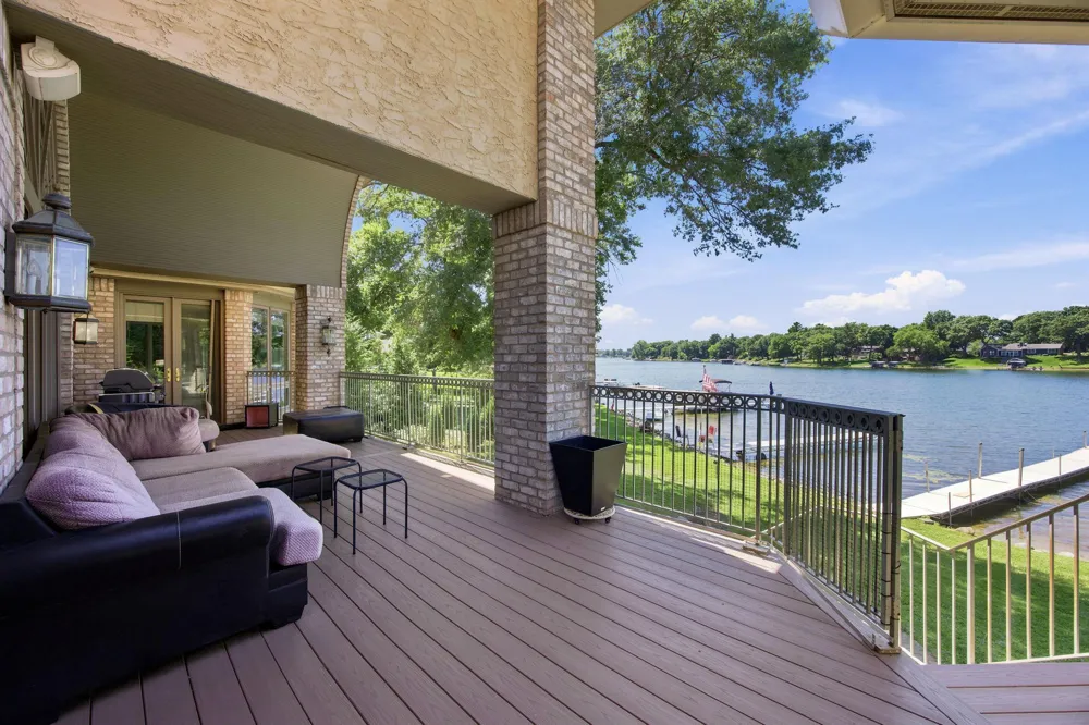 19520 W Tri Oak Circle NE East Bethel, MN 55092