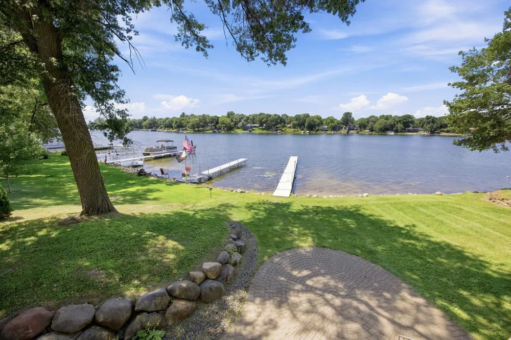 19520 W Tri Oak Circle NE East Bethel, MN 55092