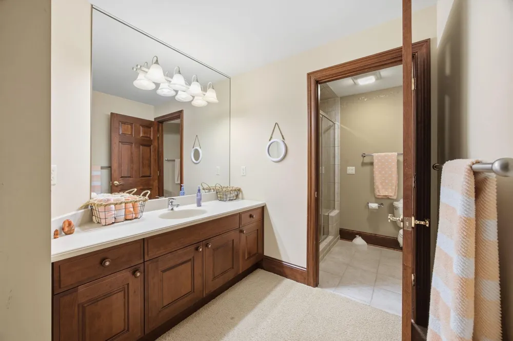 19520 W Tri Oak Circle NE East Bethel, MN 55092