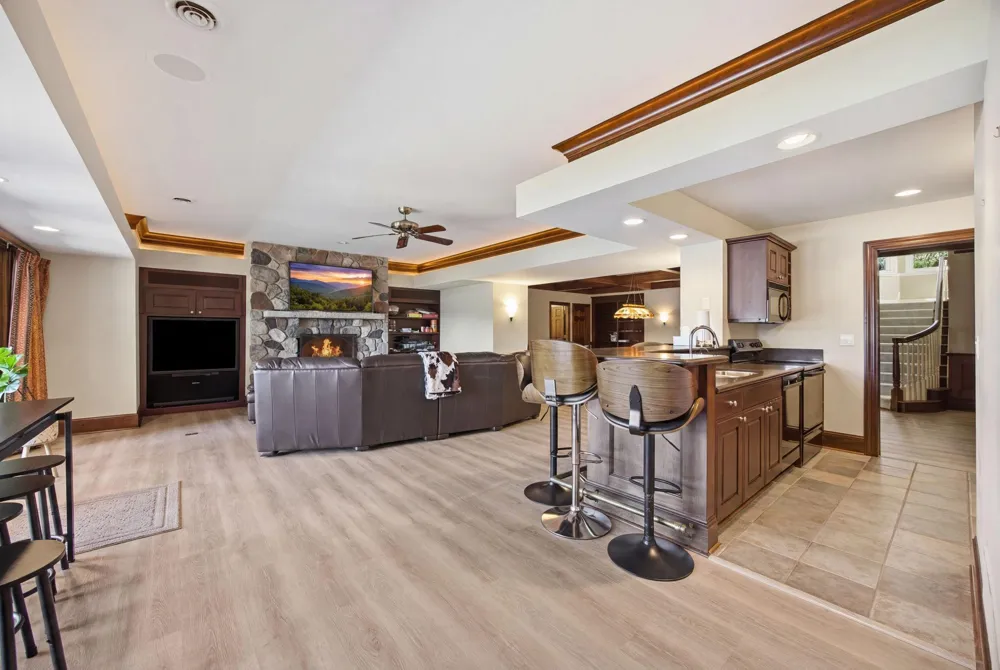 19520 W Tri Oak Circle NE East Bethel, MN 55092