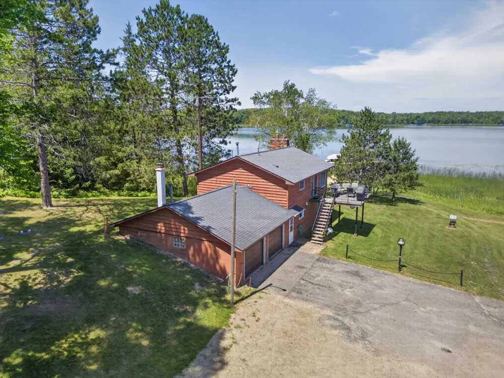 21852 Moose Point Road Cohasset, MN 55721