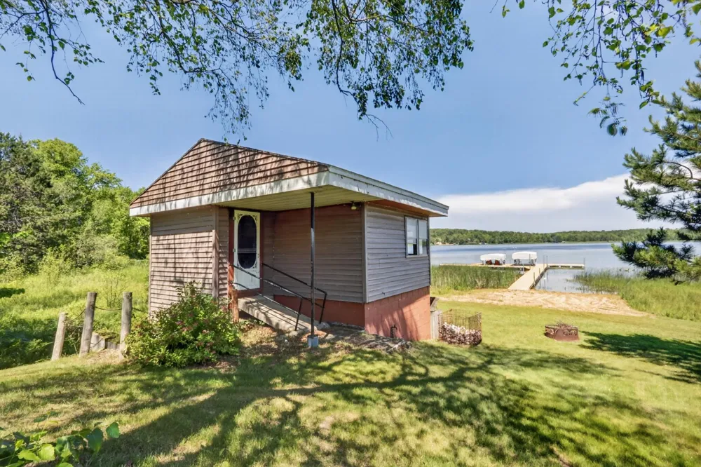 21852 Moose Point Road Cohasset, MN 55721