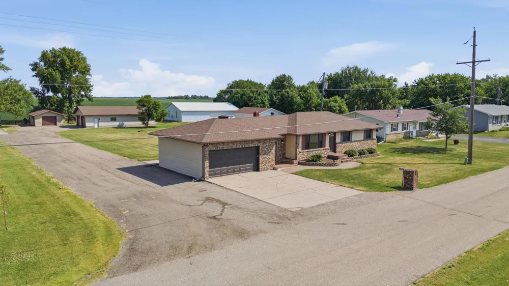 6378 Highway 10 Glyndon, MN 56547