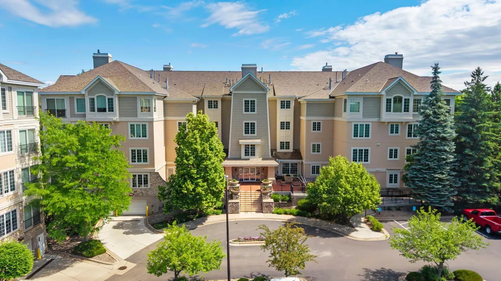 11460 Fairfield Road W #103 Minnetonka, MN 55305