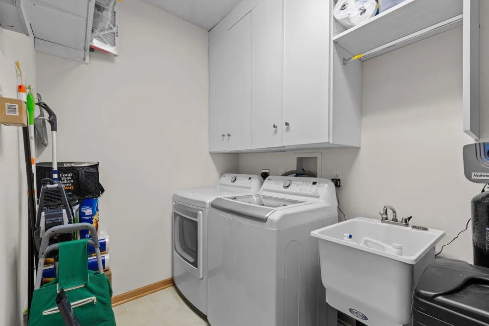 11460 Fairfield Road W #103 Minnetonka, MN 55305