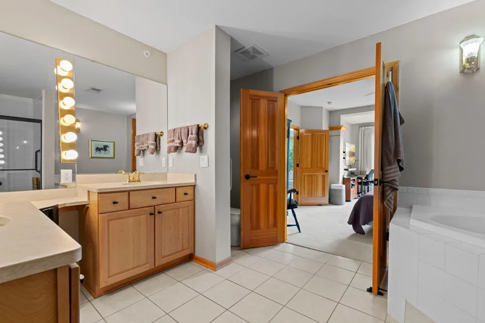 11460 Fairfield Road W #103 Minnetonka, MN 55305