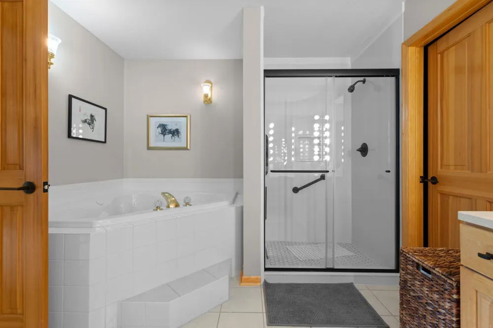 11460 Fairfield Road W #103 Minnetonka, MN 55305