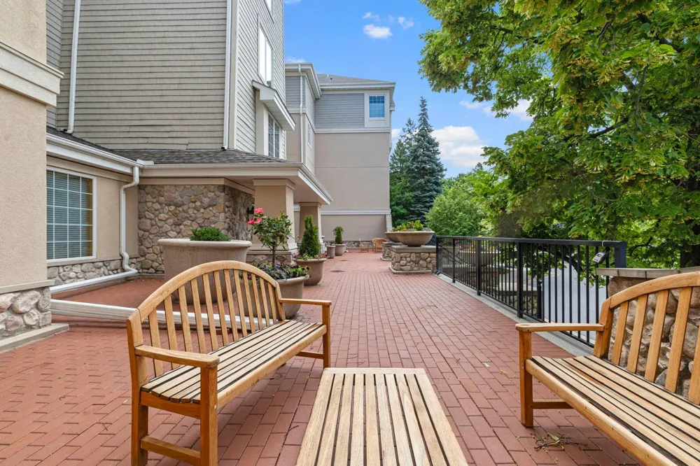 11460 Fairfield Road W #103 Minnetonka, MN 55305