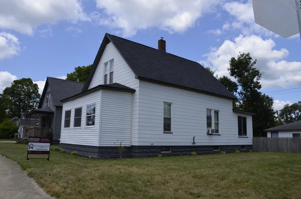 332 E Michigan Avenue Three Rivers, MI 49093