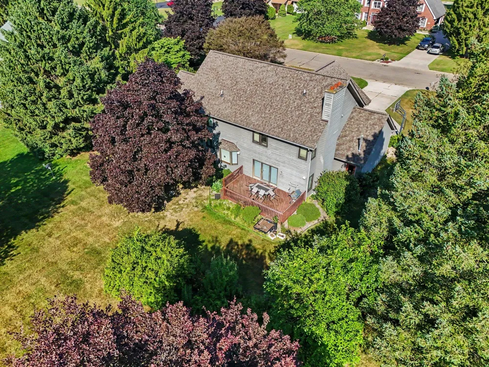 135 Tiffany Lane Battle Creek, MI 49015