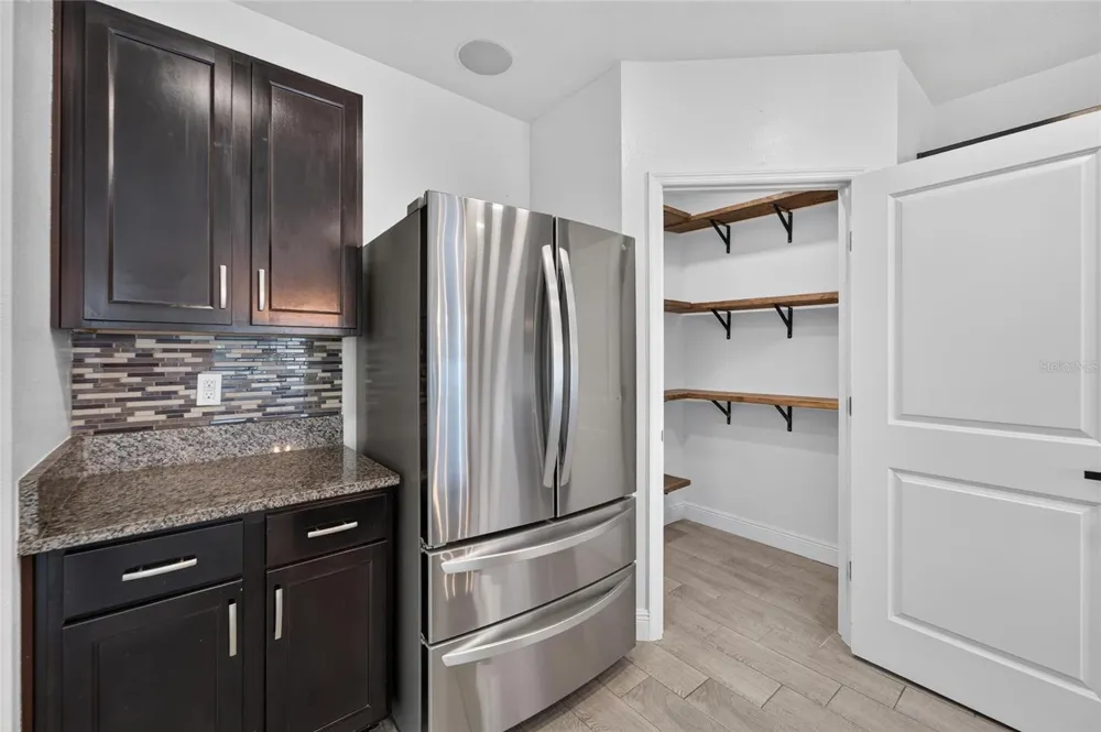 9637 TRONCAIS CIRCLE Thonotosassa, FL 33592
