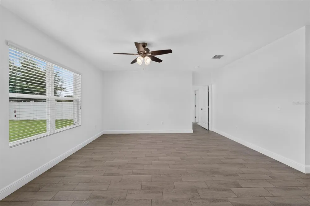 9637 TRONCAIS CIRCLE Thonotosassa, FL 33592