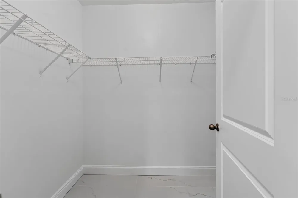 9637 TRONCAIS CIRCLE Thonotosassa, FL 33592
