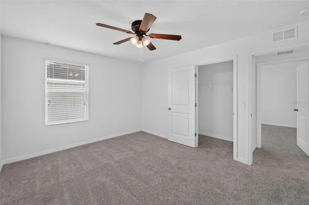 9637 TRONCAIS CIRCLE Thonotosassa, FL 33592