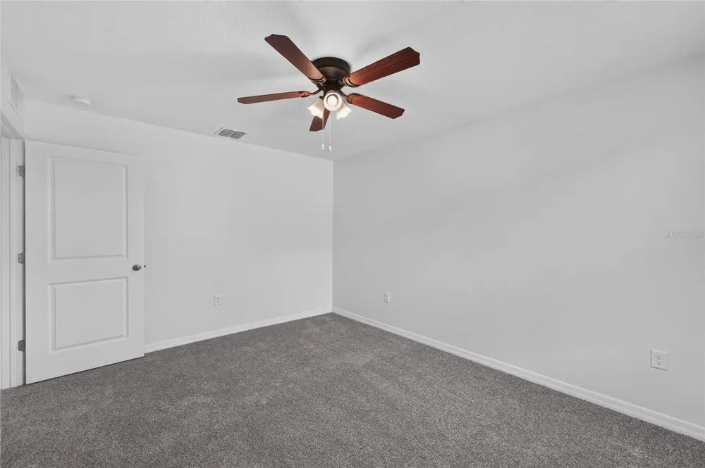 9637 TRONCAIS CIRCLE Thonotosassa, FL 33592