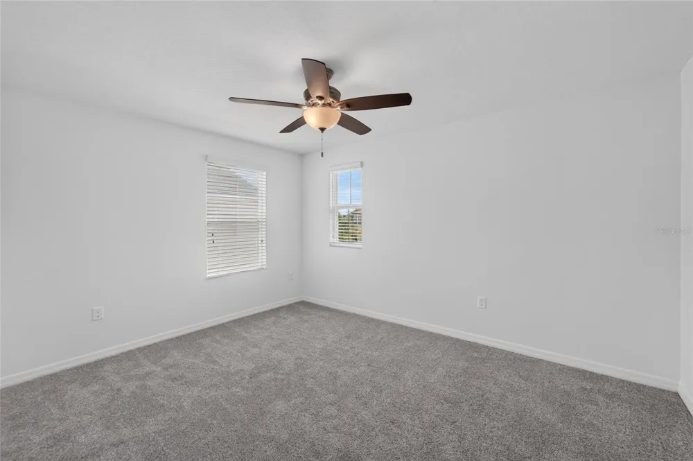 9637 TRONCAIS CIRCLE Thonotosassa, FL 33592