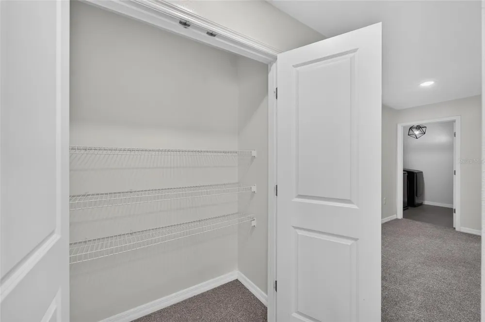 9637 TRONCAIS CIRCLE Thonotosassa, FL 33592