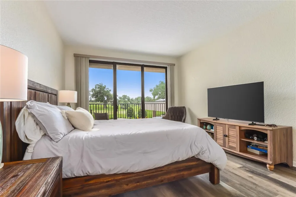 4 BELLEVIEW BOULEVARD #205 Belleair, FL 33756