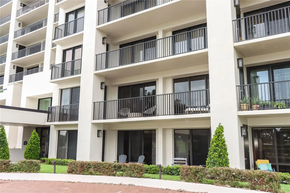 4 BELLEVIEW BOULEVARD #205 Belleair, FL 33756