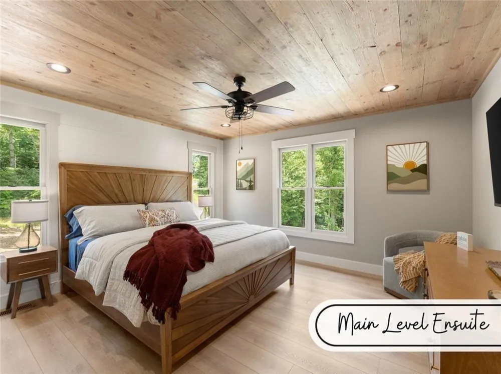 184 Mountain Laurel Ridge Mineral Bluff, GA 30559