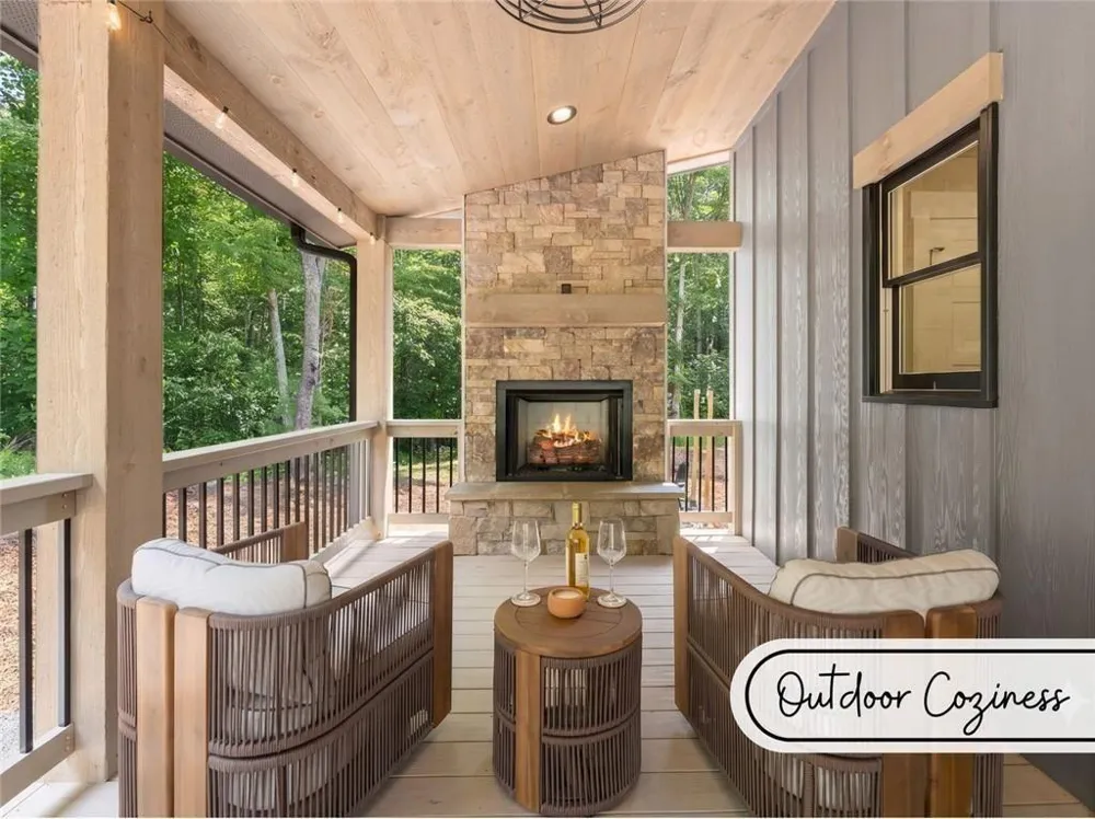 184 Mountain Laurel Ridge Mineral Bluff, GA 30559