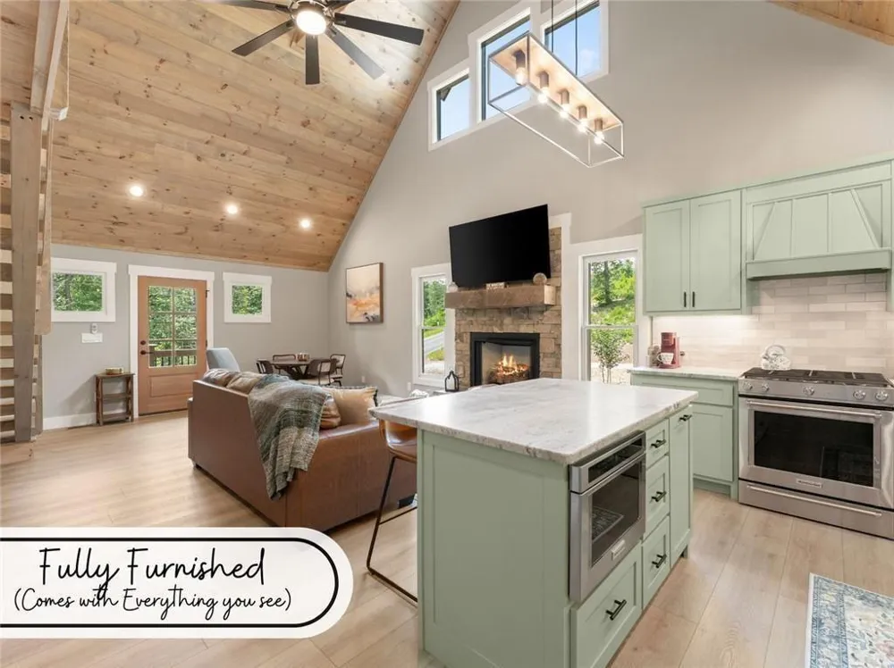 184 Mountain Laurel Ridge Mineral Bluff, GA 30559