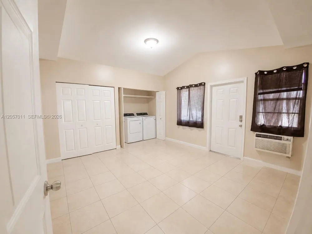 10200 SW 171st St #B Miami, FL 33157