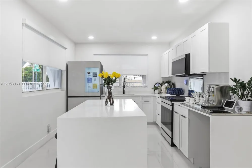 1909 NW 62nd St Miami, FL 33147