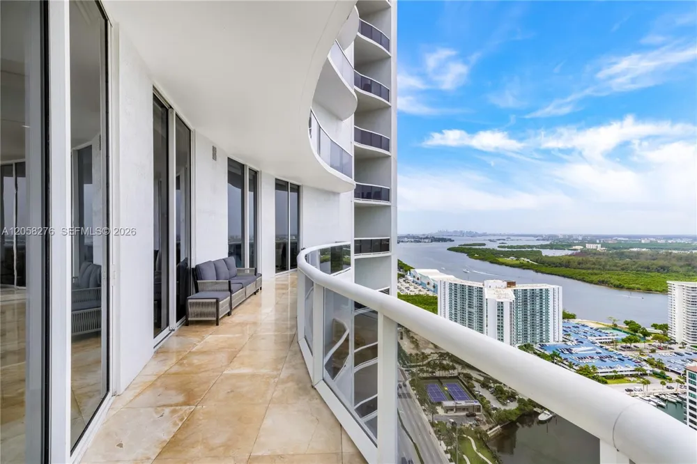 16001 Collins Ave #3505 Sunny Isles Beach, FL 33160