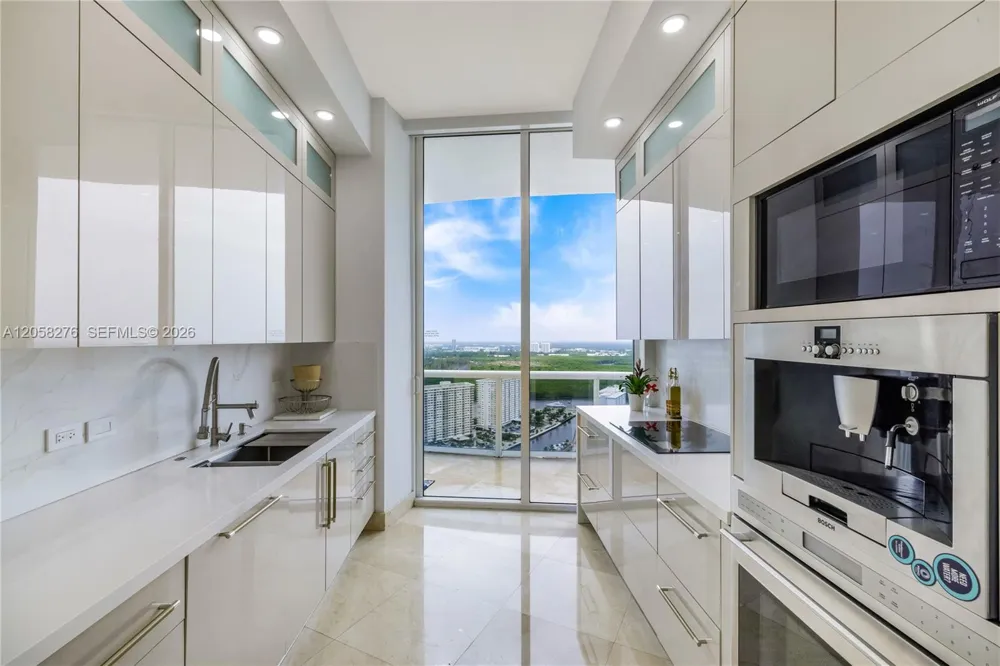 16001 Collins Ave #3505 Sunny Isles Beach, FL 33160