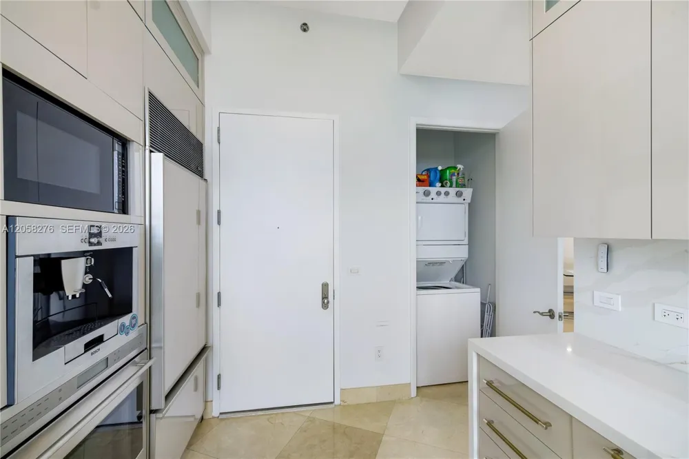 16001 Collins Ave #3505 Sunny Isles Beach, FL 33160