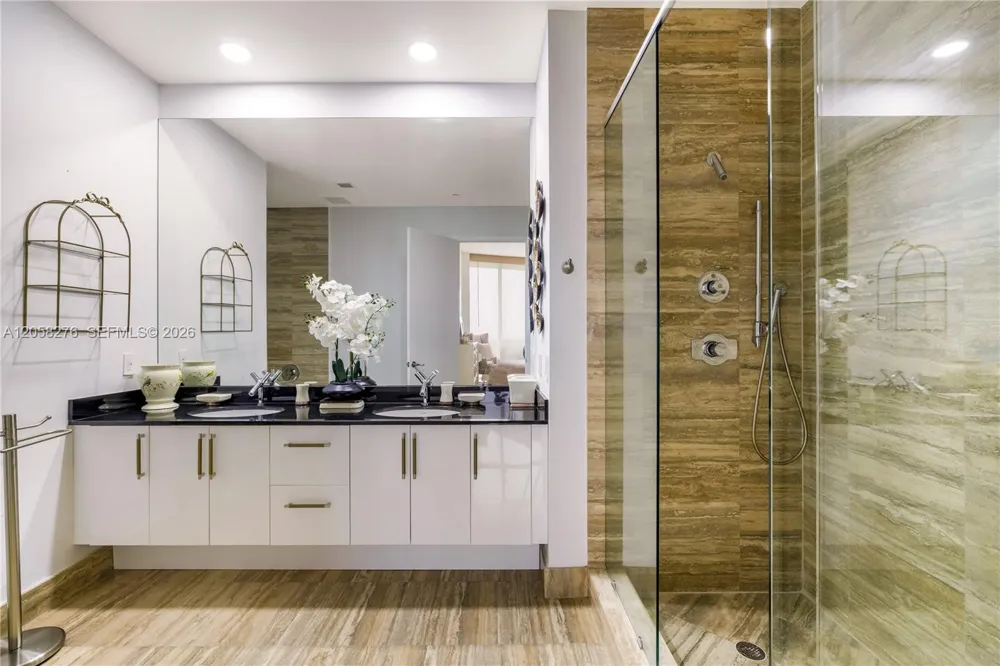 16001 Collins Ave #3505 Sunny Isles Beach, FL 33160