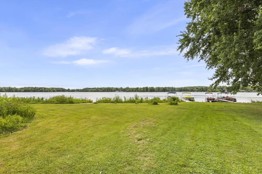 959 Williams Drive Hastings, MI 49058