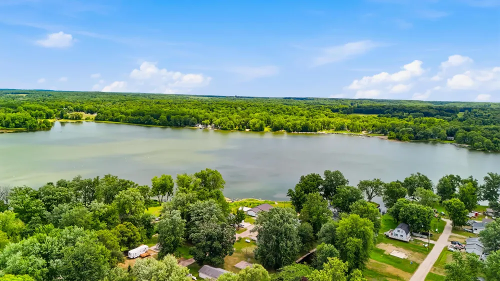 959 Williams Drive Hastings, MI 49058