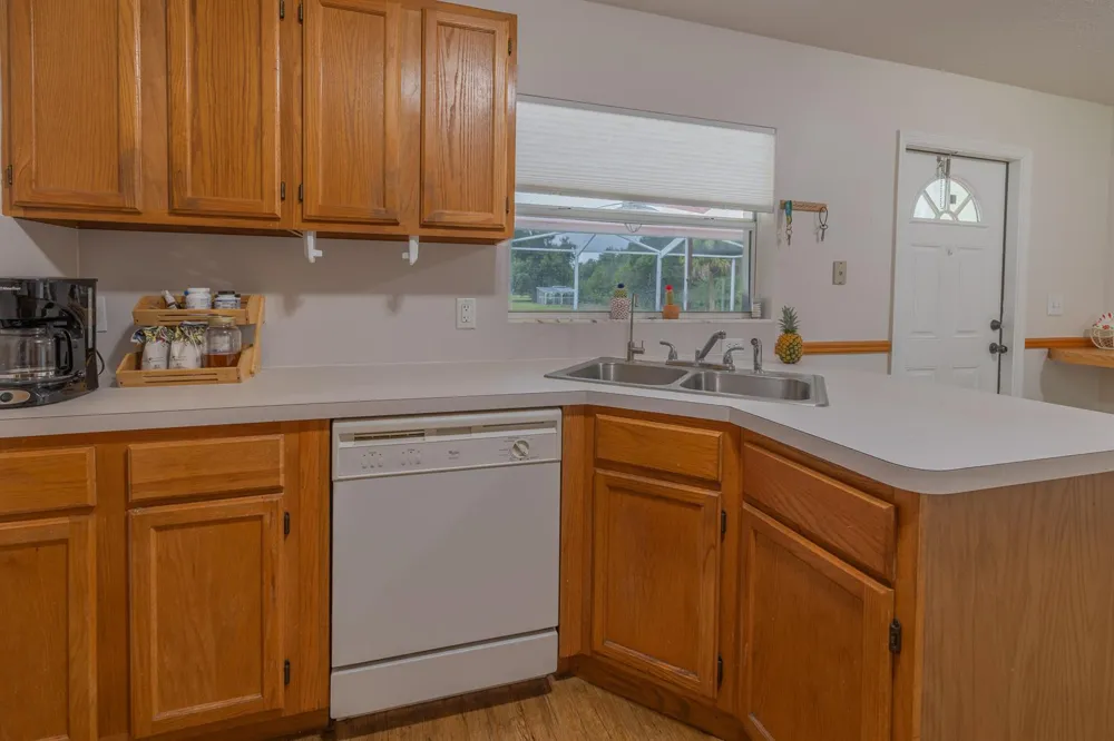 7346 NW 93rd Court Okeechobee, FL 34972