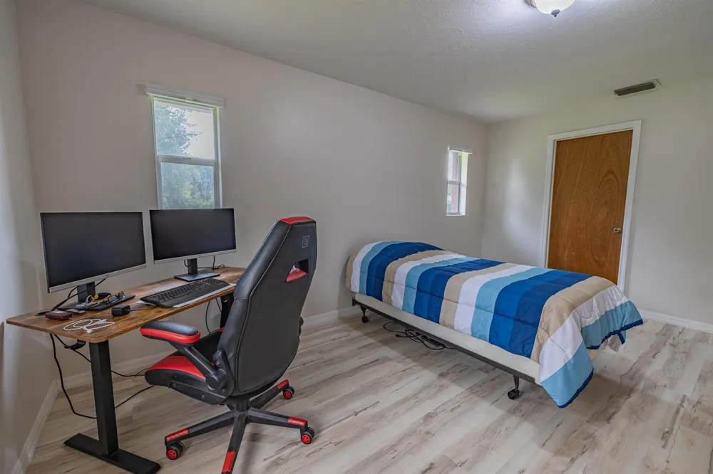 7346 NW 93rd Court Okeechobee, FL 34972