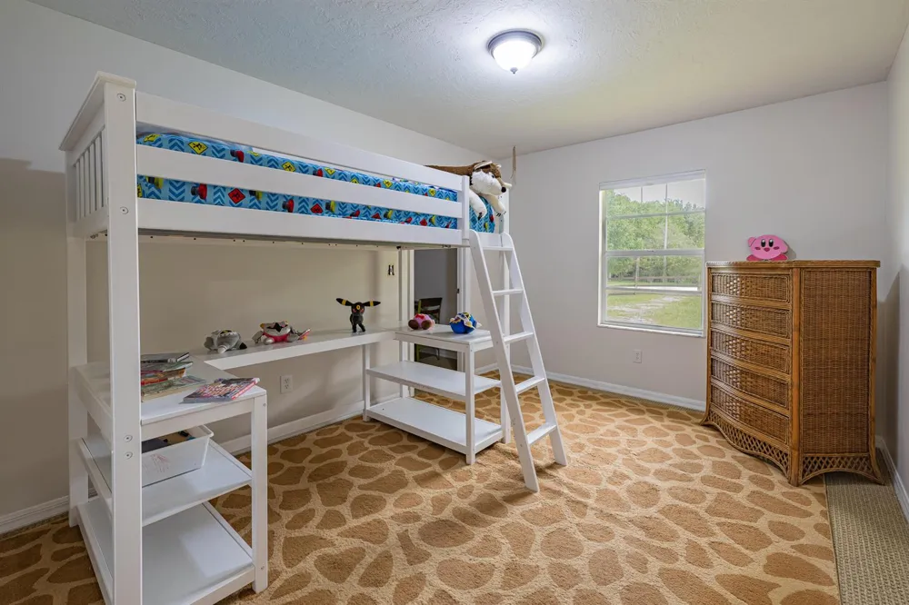 7346 NW 93rd Court Okeechobee, FL 34972