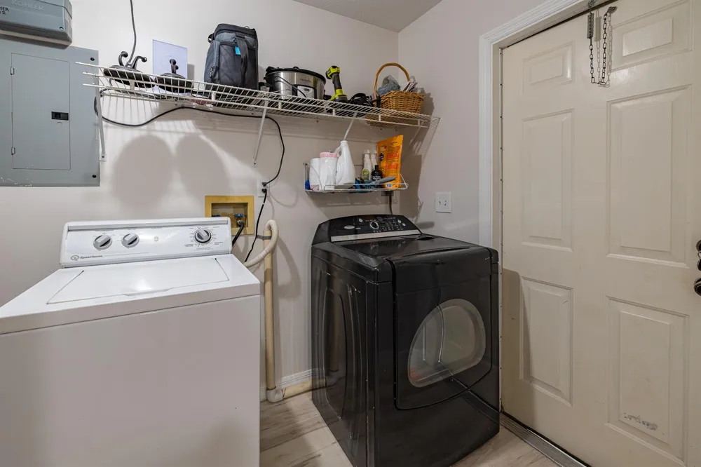 7346 NW 93rd Court Okeechobee, FL 34972