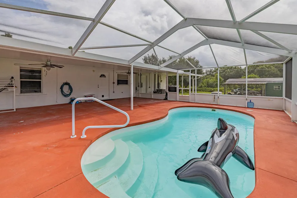 7346 NW 93rd Court Okeechobee, FL 34972