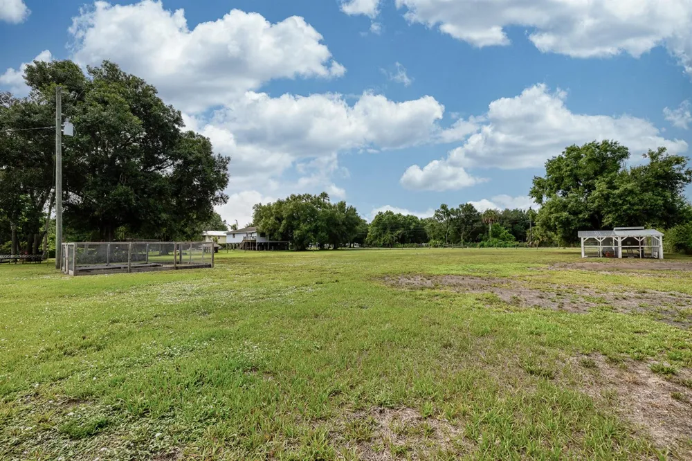 7346 NW 93rd Court Okeechobee, FL 34972