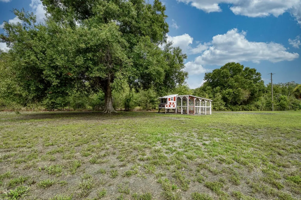 7346 NW 93rd Court Okeechobee, FL 34972