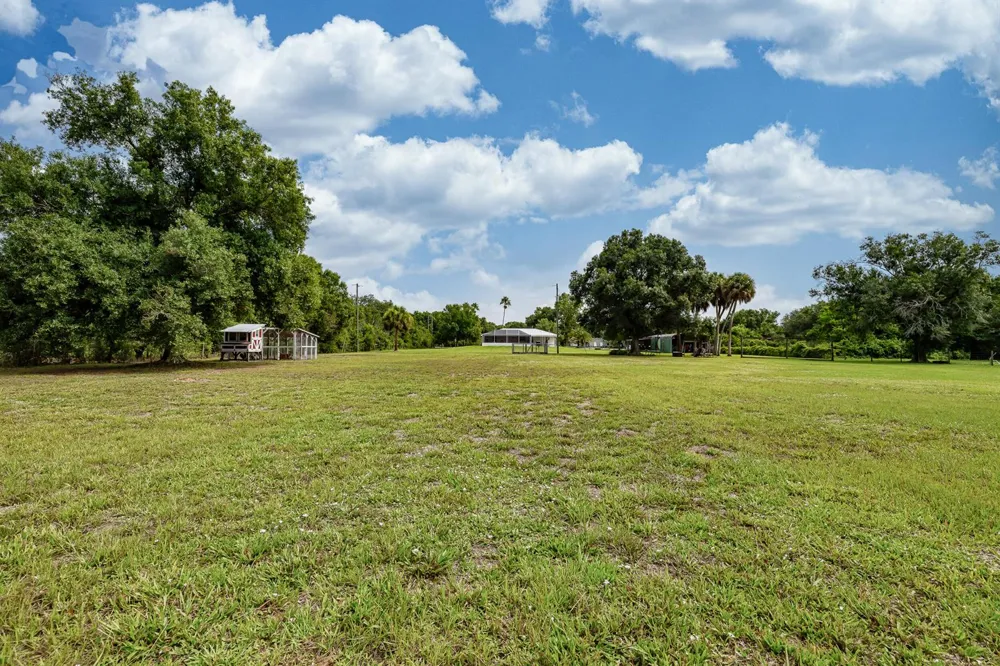 7346 NW 93rd Court Okeechobee, FL 34972