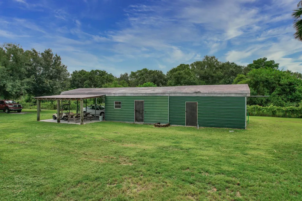 7346 NW 93rd Court Okeechobee, FL 34972