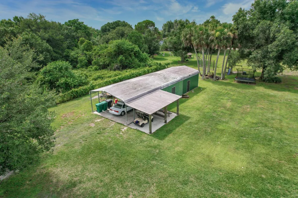 7346 NW 93rd Court Okeechobee, FL 34972