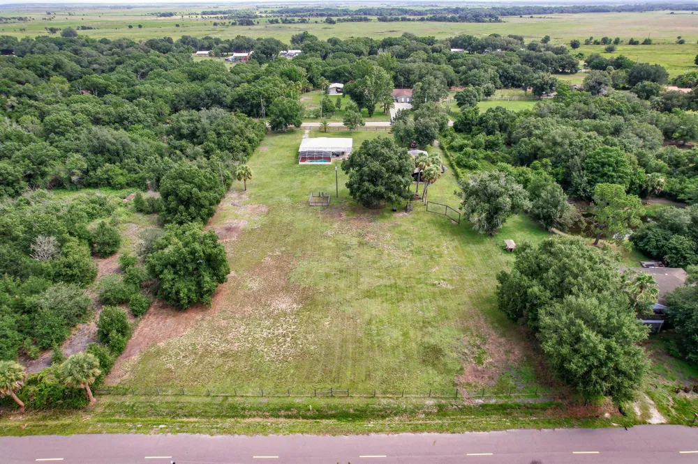 7346 NW 93rd Court Okeechobee, FL 34972