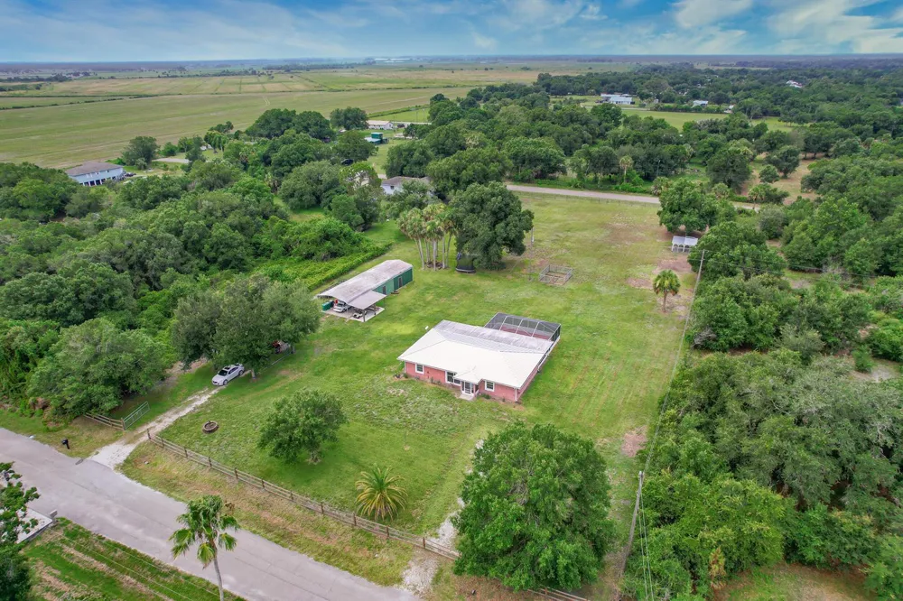 7346 NW 93rd Court Okeechobee, FL 34972