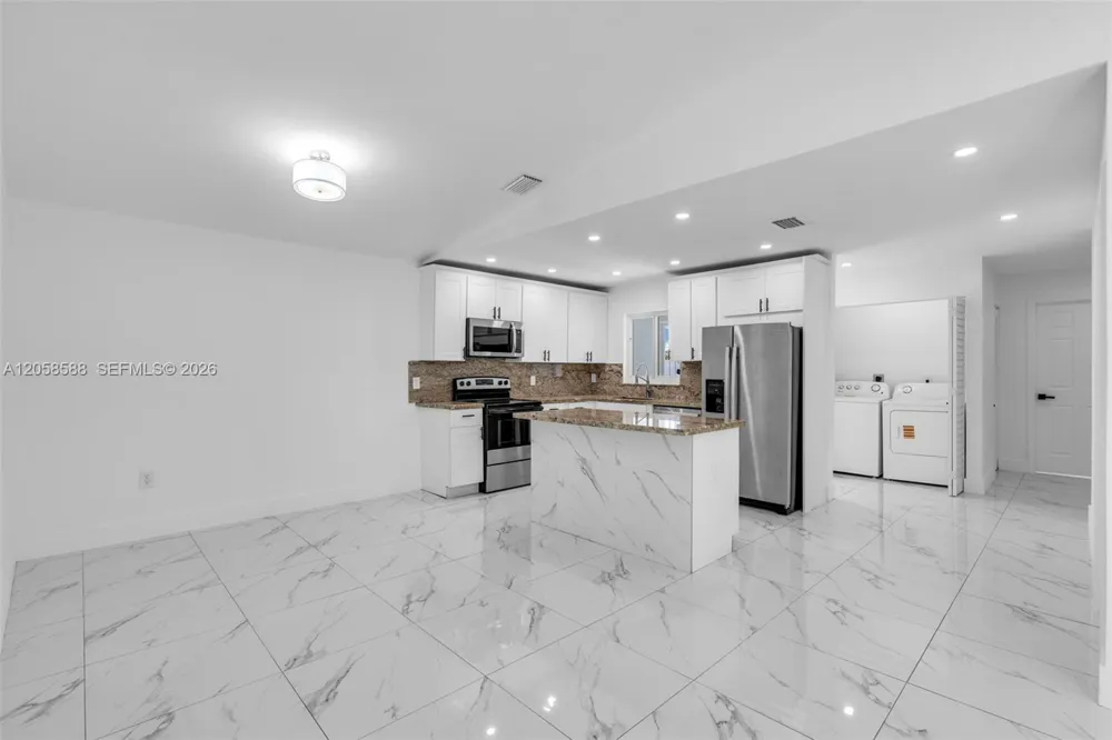 19131 NW 33rd Ct Miami Gardens, FL 33056