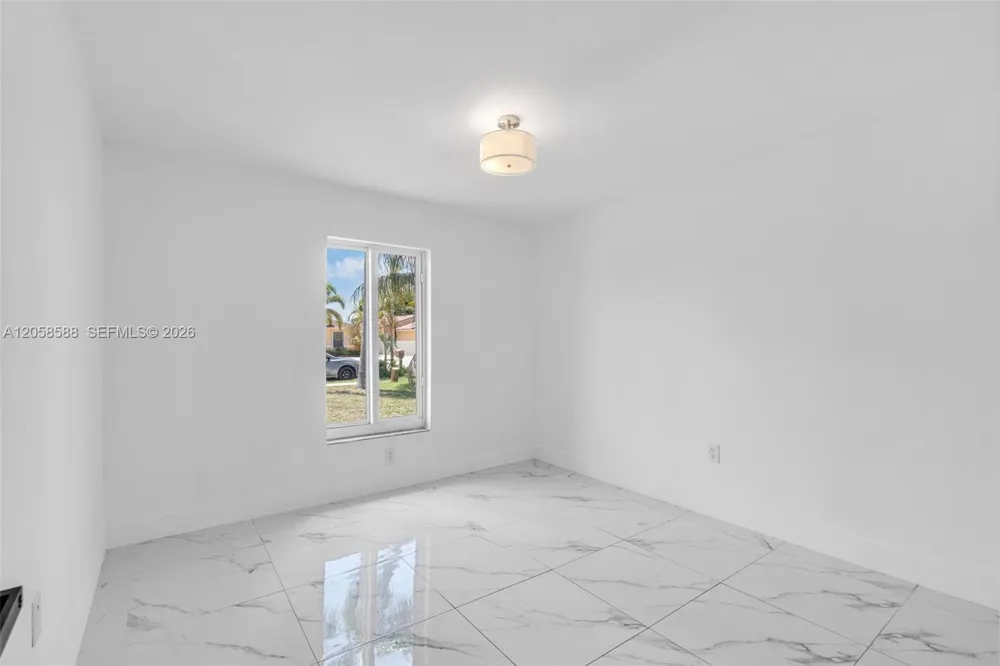 19131 NW 33rd Ct Miami Gardens, FL 33056