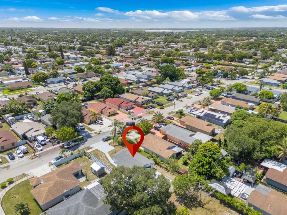 19131 NW 33rd Ct Miami Gardens, FL 33056